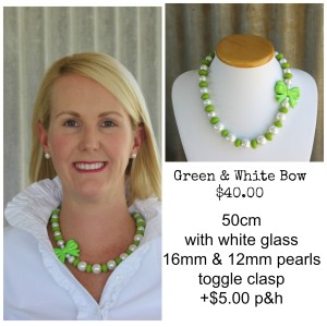 Green & White Bow Necklace